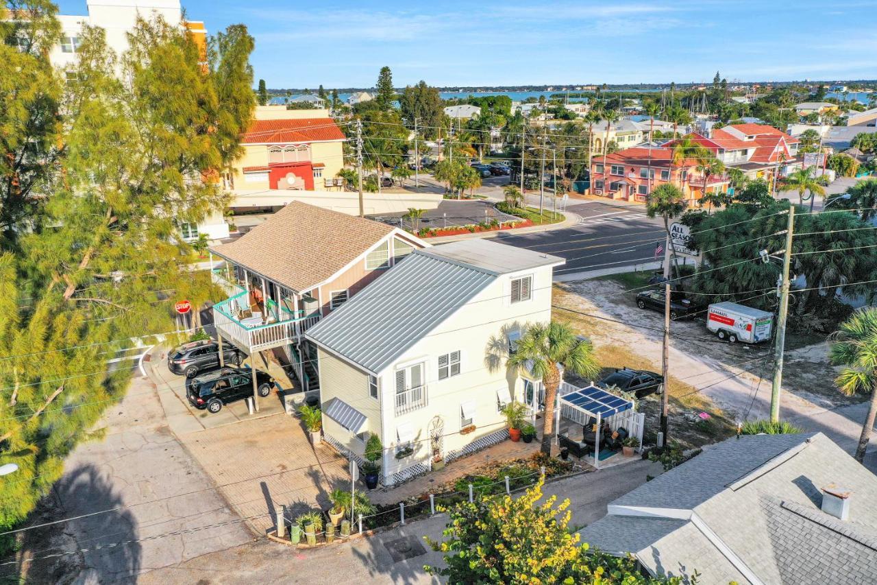 Sol Mate Beach Cottage セント・ピート・ビーチ エクステリア 写真
