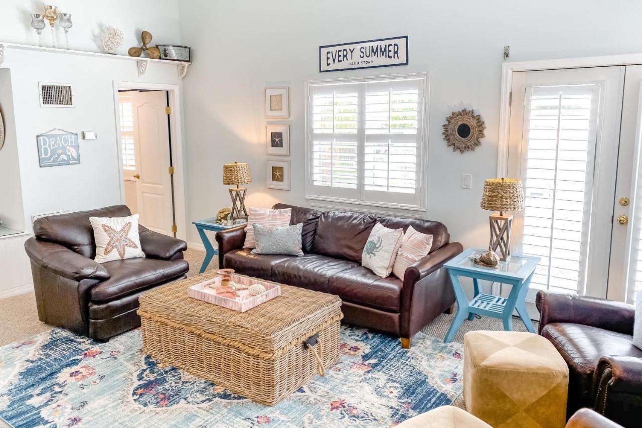 Sol Mate Beach Cottage セント・ピート・ビーチ エクステリア 写真