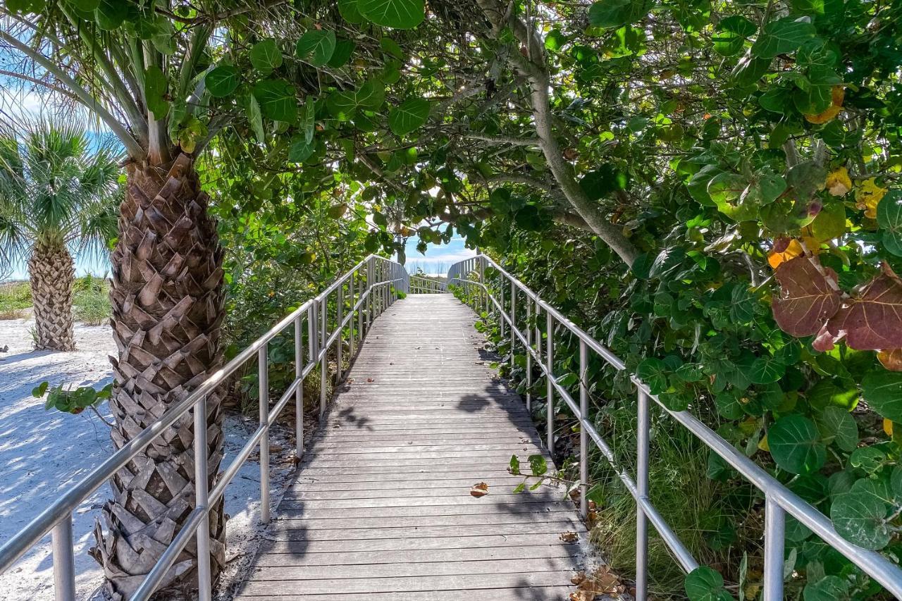 Sol Mate Beach Cottage セント・ピート・ビーチ エクステリア 写真